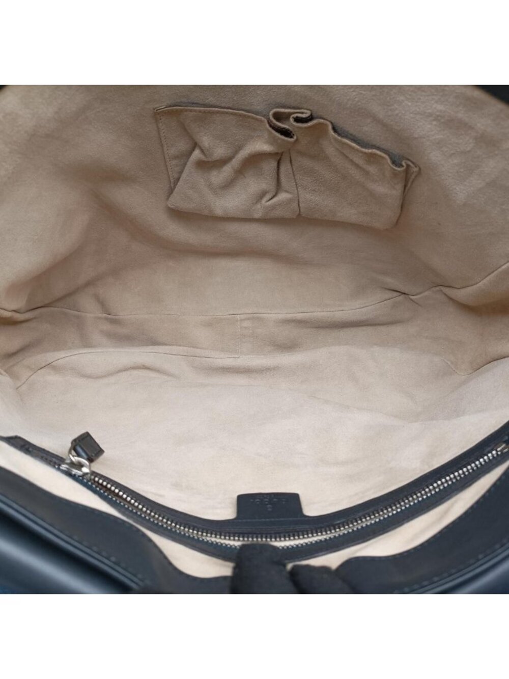 ★SOLD★ Gucci Messenger Black Leather - Picture 9 of 15